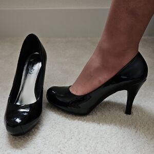 NWOT Candie's Chic Black Heels
